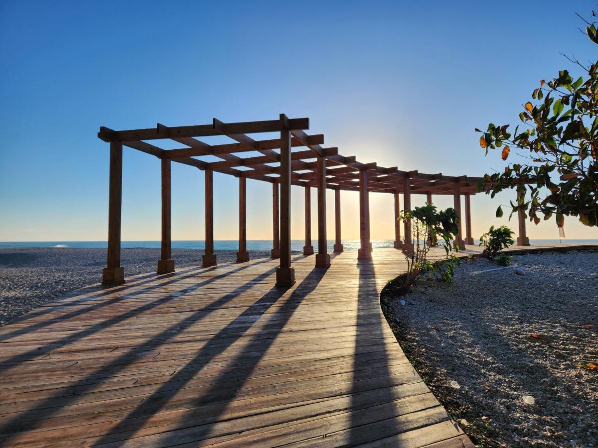 Beachfront Apartment, Quiet 4 Beds, 1 Bath, Ac, Wi-Fi, Hot Water, In Paraiso Near Los Patos ภายนอก รูปภาพ