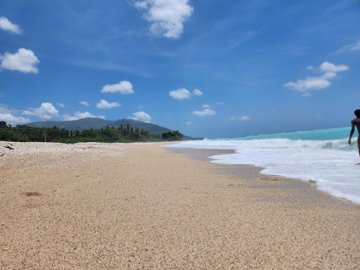 Beachfront Apartment, Quiet 4 Beds, 1 Bath, Ac, Wi-Fi, Hot Water, In Paraiso Near Los Patos ภายนอก รูปภาพ