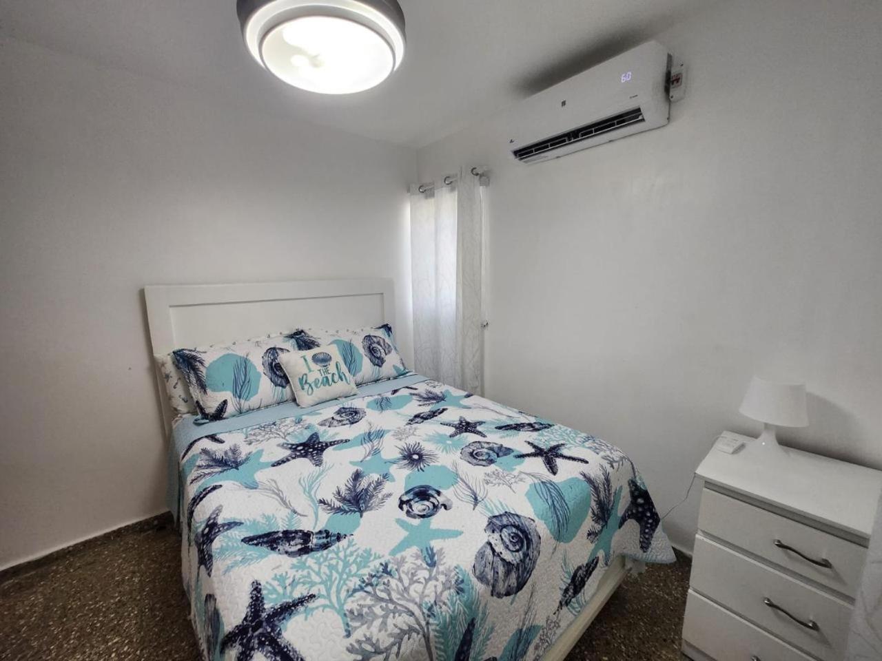 Beachfront Apartment, Quiet 4 Beds, 1 Bath, Ac, Wi-Fi, Hot Water, In Paraiso Near Los Patos ภายนอก รูปภาพ