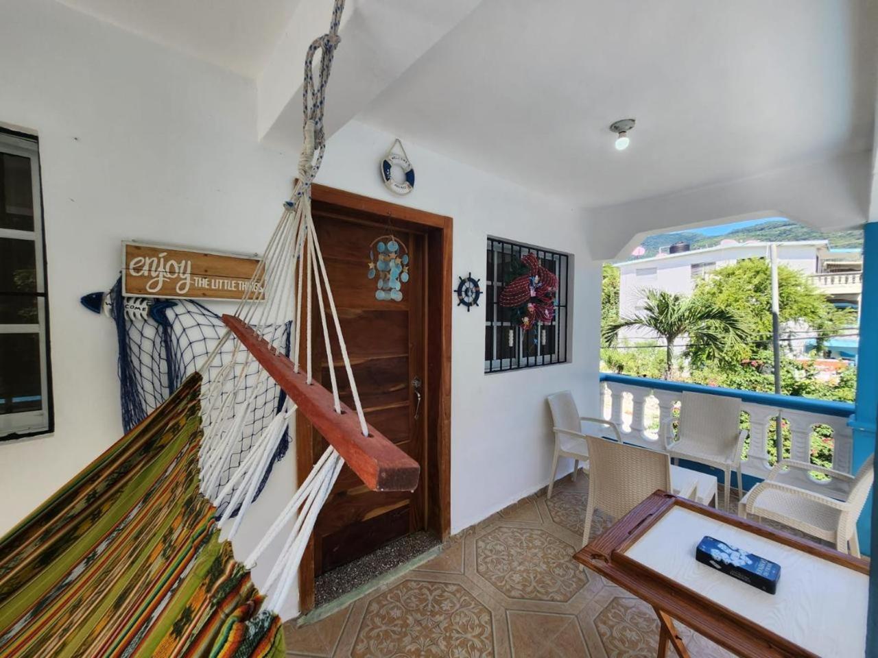 Beachfront Apartment, Quiet 4 Beds, 1 Bath, Ac, Wi-Fi, Hot Water, In Paraiso Near Los Patos ภายนอก รูปภาพ